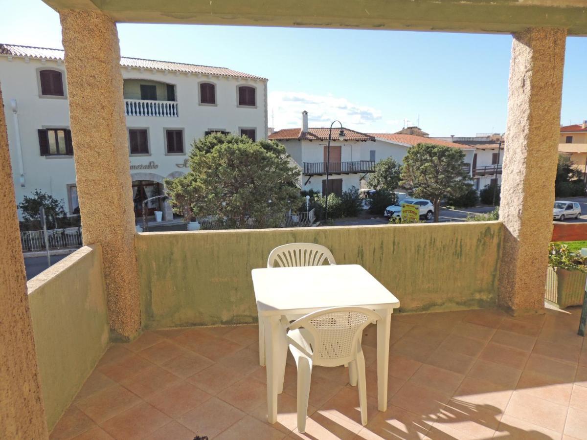 Residence Della Torre Isola Rossa Bagian luar foto